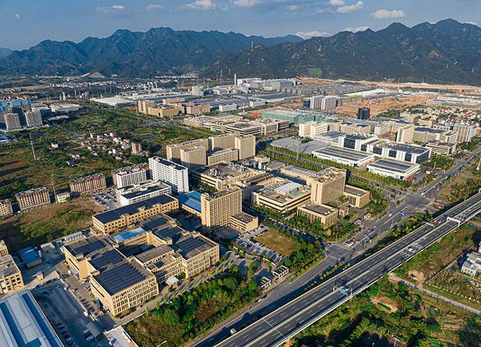 聚焦特色小镇 全国唯一半导体照明产业特色小镇的发展路径探析